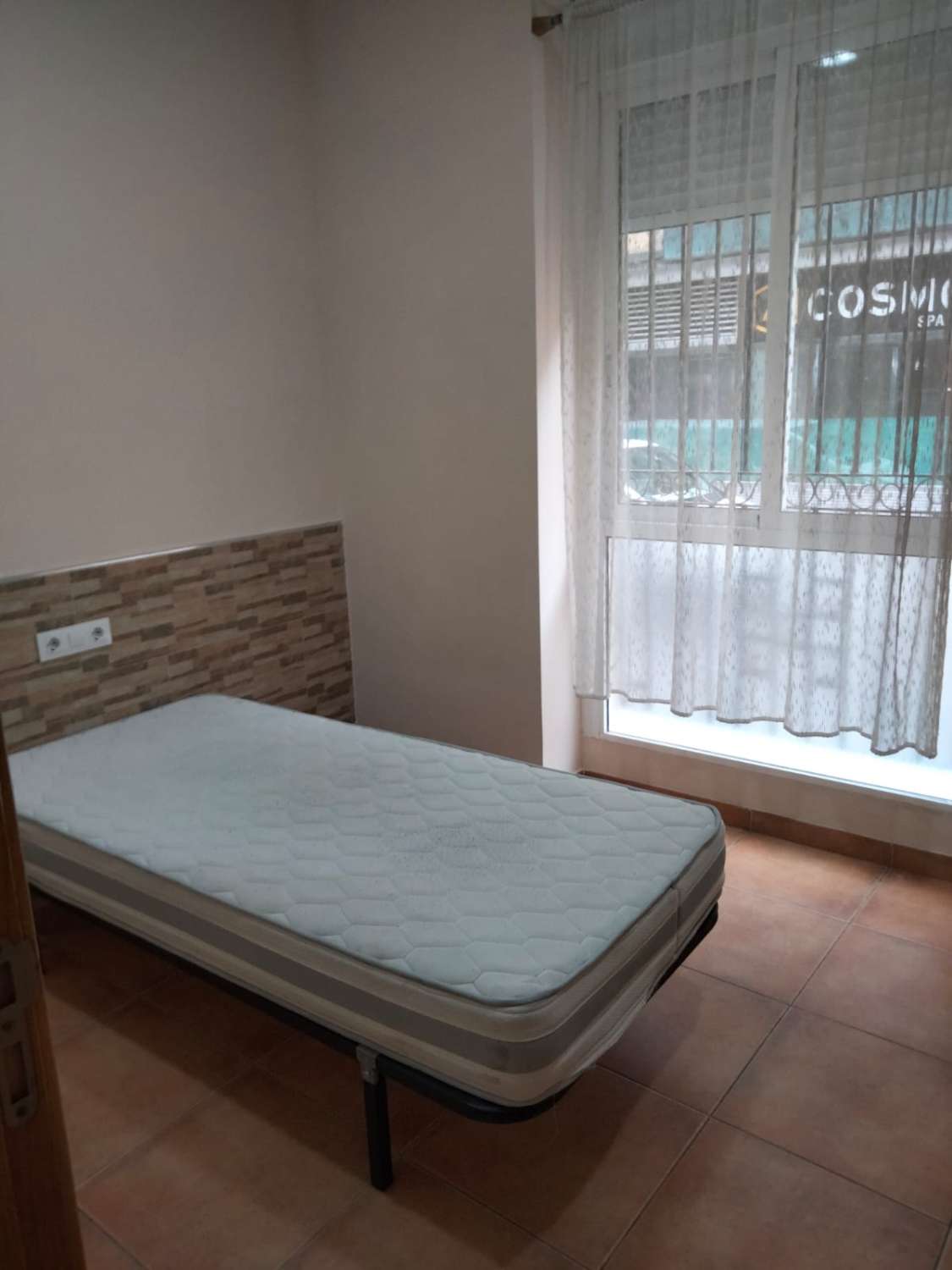 EDIFICIO REFORMADO EN PLENO CENTRO DE ALICANTE CON 8 VIVIENDAS