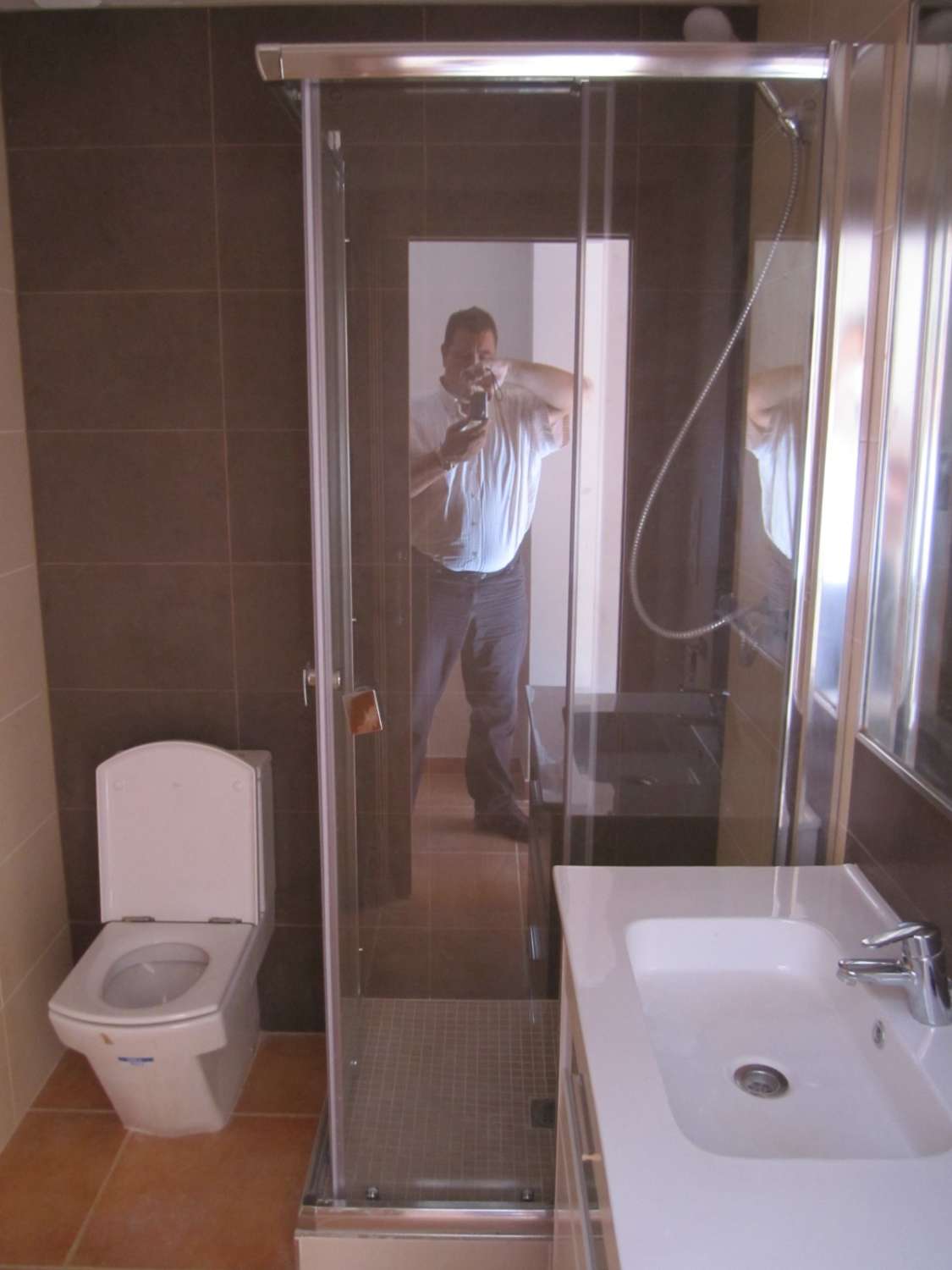 EDIFICIO REFORMADO EN PLENO CENTRO DE ALICANTE CON 8 VIVIENDAS