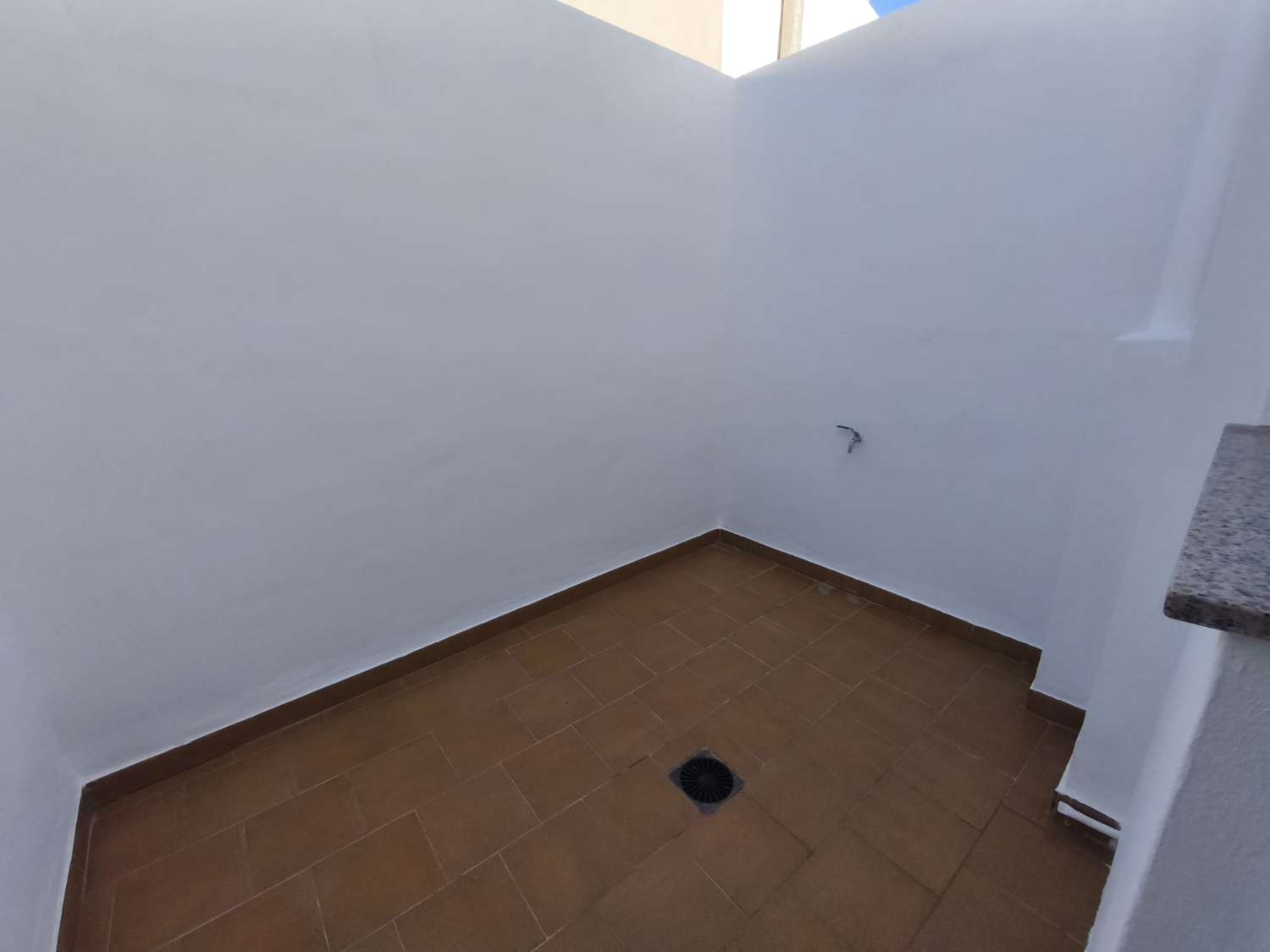 PRECIOSO BUNGALOW REFORMADO DE 3 PLANTAS EN BENEJÚZAR