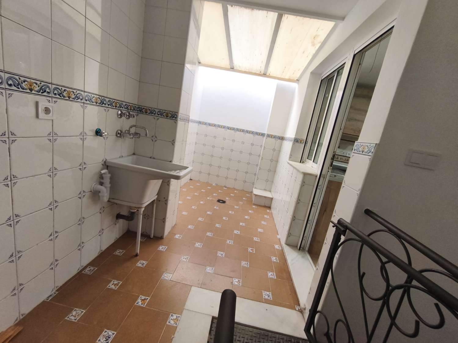 PRECIOSO BUNGALOW REFORMADO DE 3 PLANTAS EN BENEJÚZAR