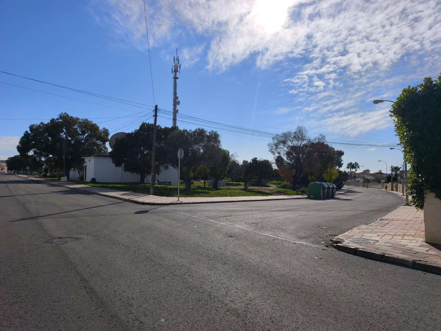 BUNGALOW DE PLANTA BAJA REFORMADO CON TERRAZA EN EL CHAPARRAL – SAN LUIS (TORREVIEJA)
