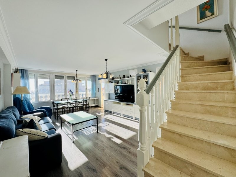 ÁTICO DÚPLEX DE LUJO CON VISTAS FRONTALES EN LA MATA