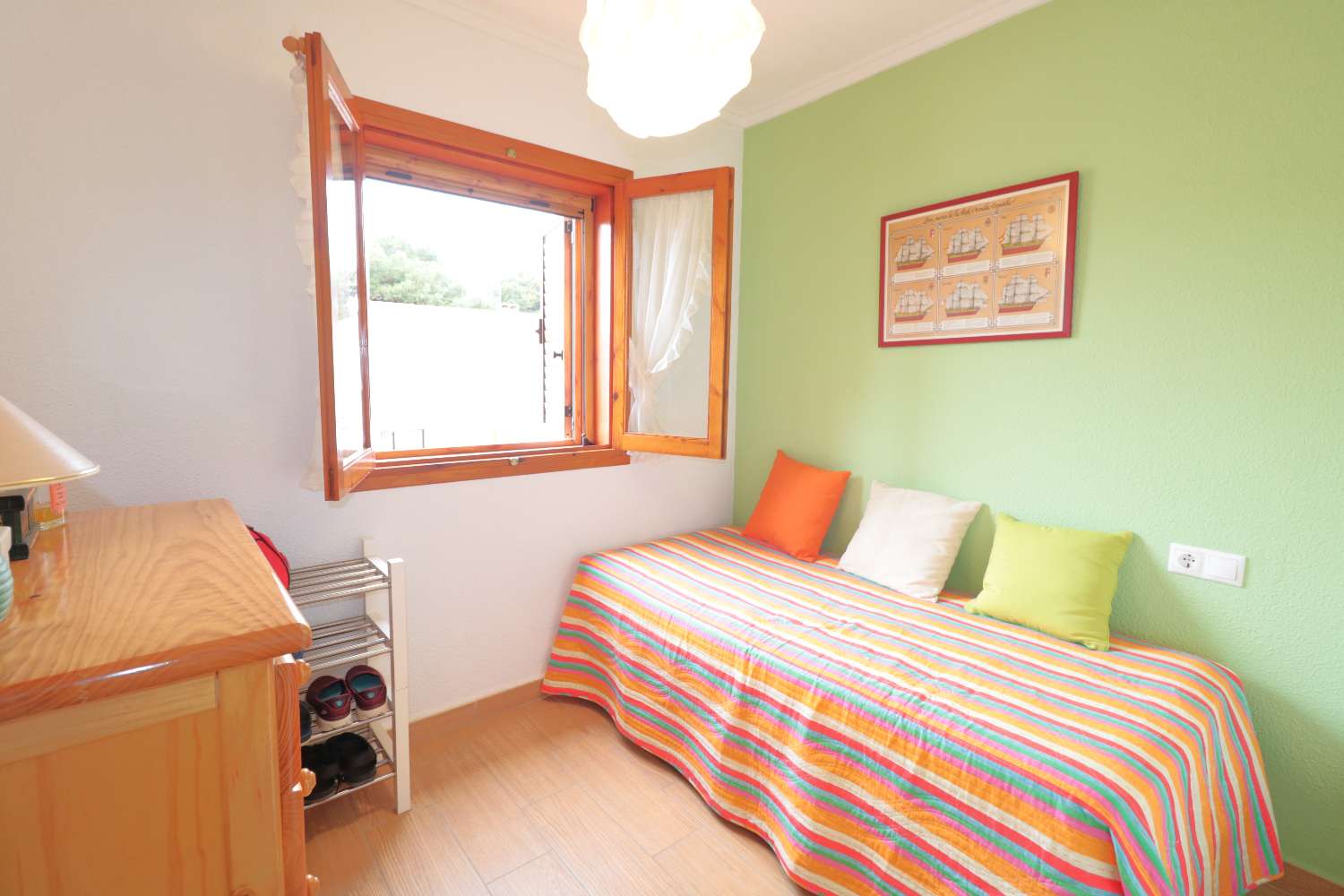 ADOSADO REFORMADO A 300 METROS DEL MAR EN PLAYA DE LOS NÁUFRAGOS – TORREVIEJA