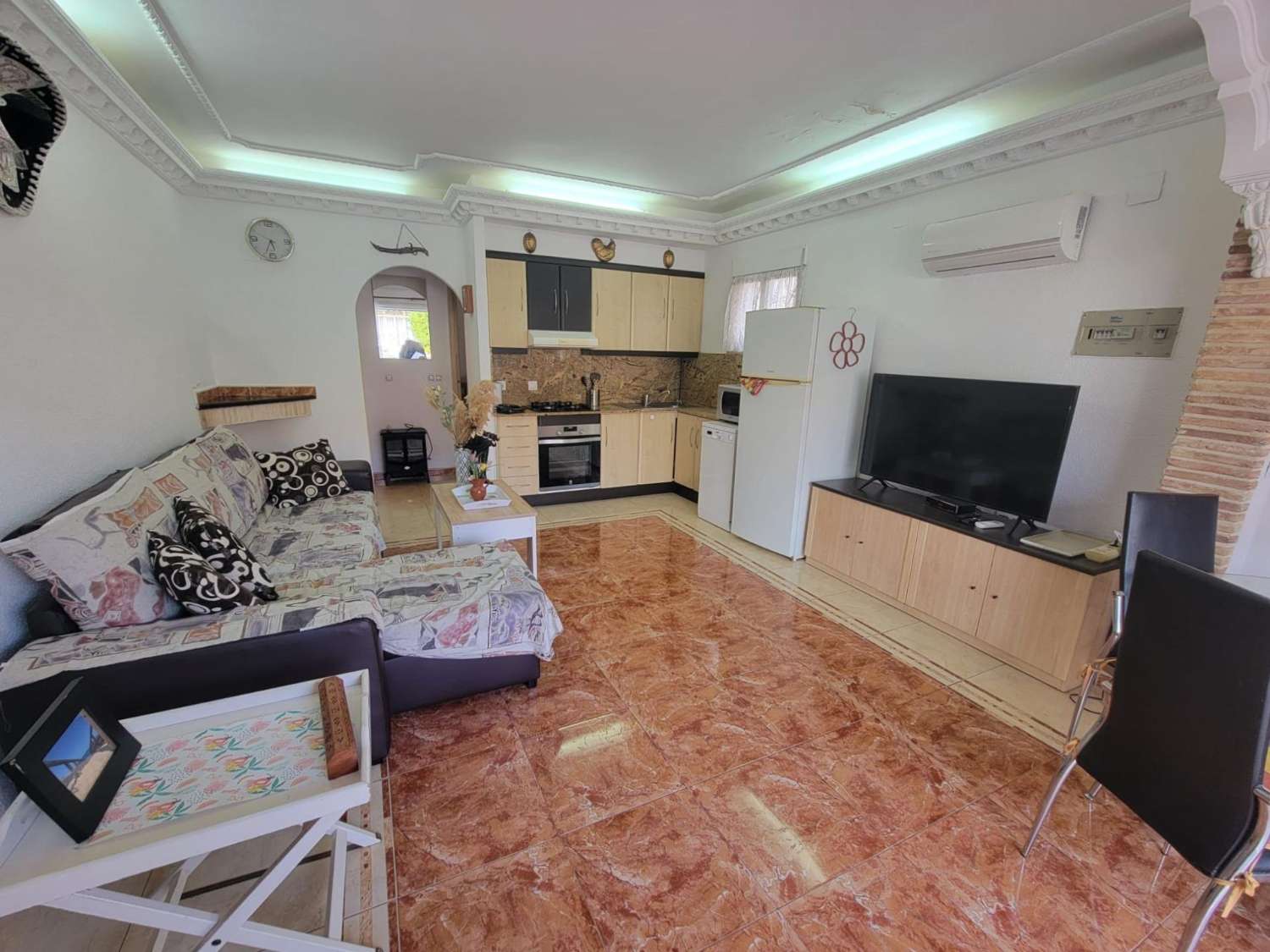 BONITA VIVIENDA ADOSADA EN ESQUINA CON SOLÁRIUM JUNTO AL PARQUE NATURAL DE LA MATA – SIN GASTOS DE COMUNIDAD