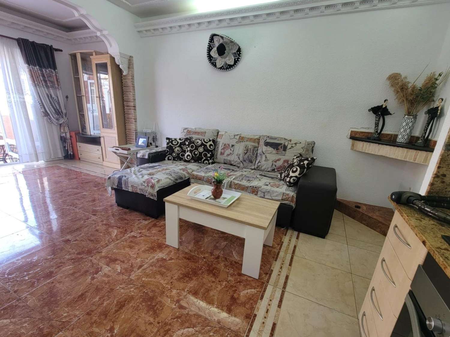 BONITA VIVIENDA ADOSADA EN ESQUINA CON SOLÁRIUM JUNTO AL PARQUE NATURAL DE LA MATA – SIN GASTOS DE COMUNIDAD