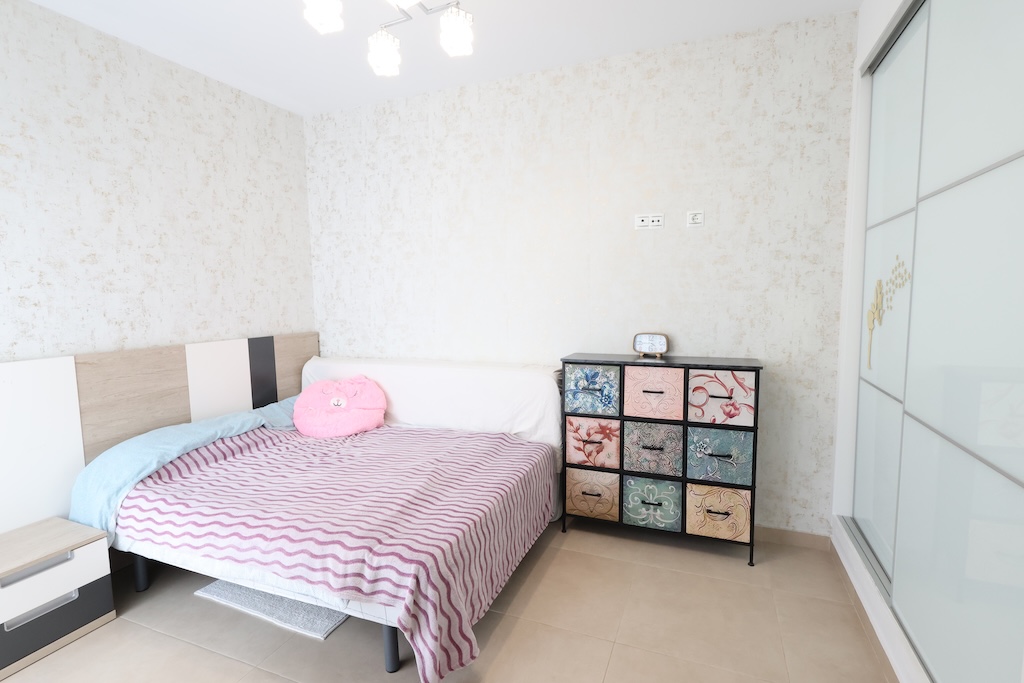 ADOSADO ORIENTACIÓN SUR CON SÓTANO-GARAJE, SOLÁRIUM Y VISTAS A PISCINAS EN PLAYA FLAMENCA – RESIDENCIAL EL MANANTIAL