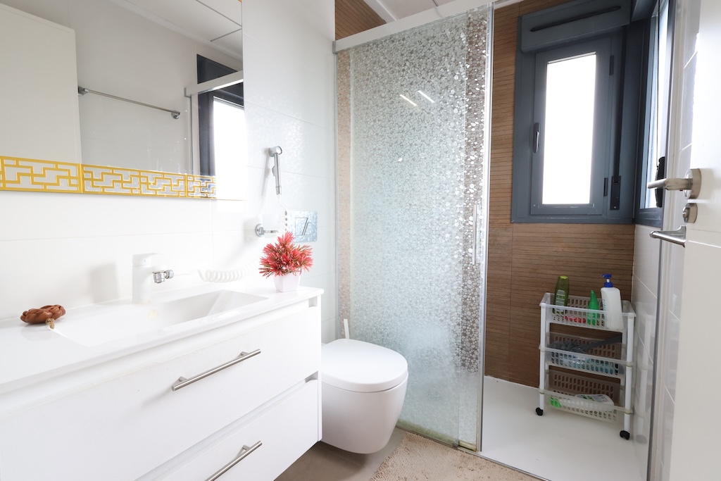 ADOSADO ORIENTACIÓN SUR CON SÓTANO-GARAJE, SOLÁRIUM Y VISTAS A PISCINAS EN PLAYA FLAMENCA – RESIDENCIAL EL MANANTIAL