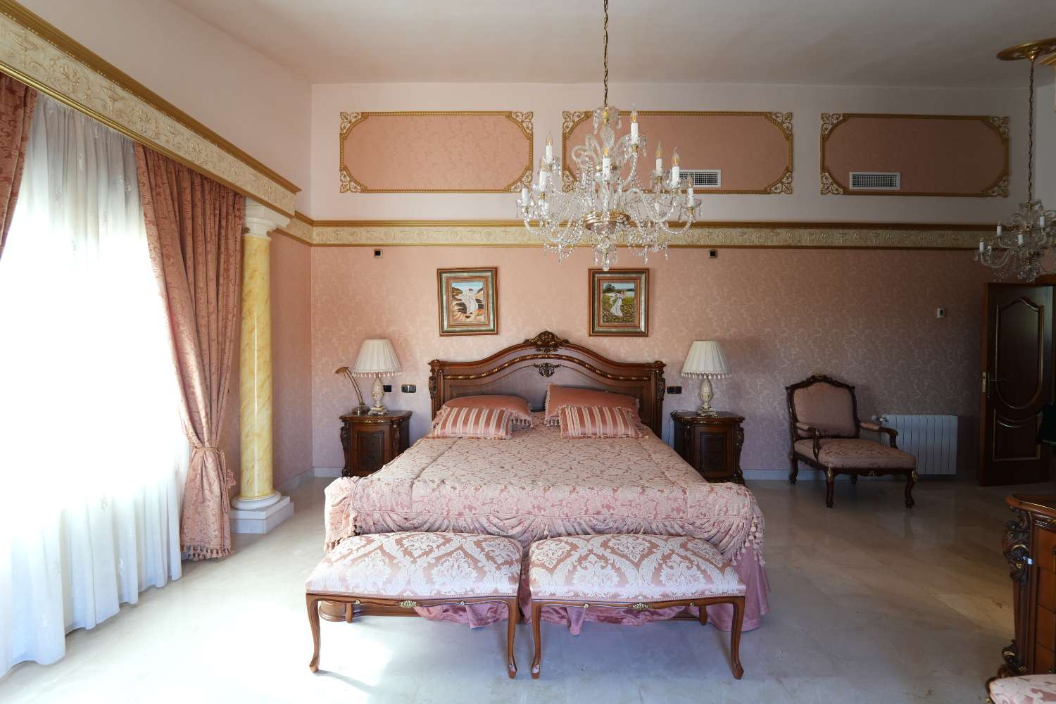 ESPECTACULAR VILLA DE LUJO CON VISTAS AL MAR EN CAMPOAMOR – 734 M² EN PARCELA DE 850 M²