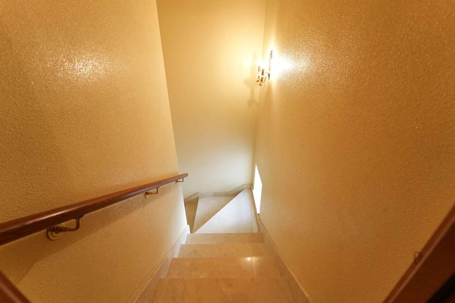 ESPECTACULAR VILLA DE LUJO CON VISTAS AL MAR EN CAMPOAMOR – 734 M² EN PARCELA DE 850 M²