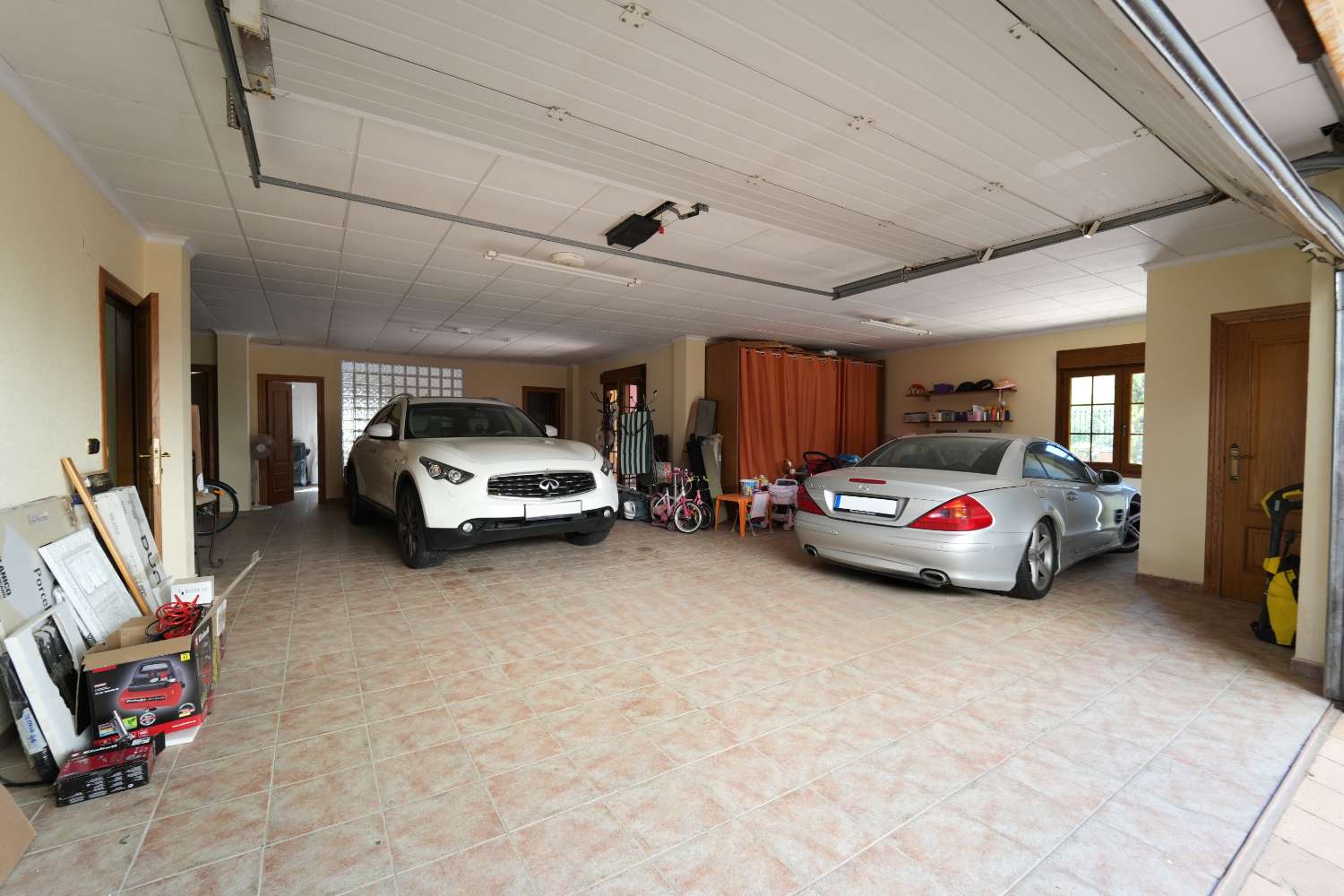 ESPECTACULAR VILLA DE LUJO CON VISTAS AL MAR EN CAMPOAMOR – 734 M² EN PARCELA DE 850 M²