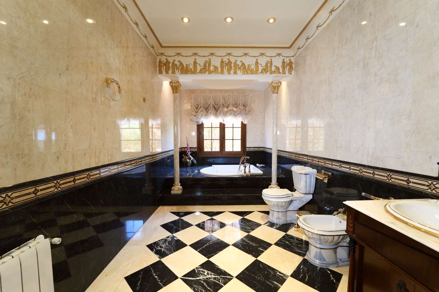 ESPECTACULAR VILLA DE LUJO CON VISTAS AL MAR EN CAMPOAMOR – 734 M² EN PARCELA DE 850 M²