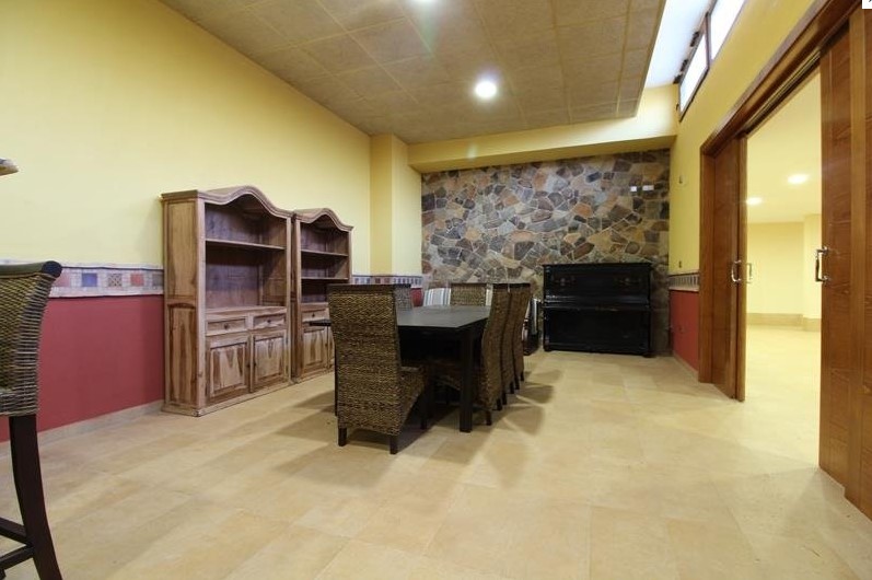 EXCLUSIVA VILLA DE LUJO EN CAMPOAMOR