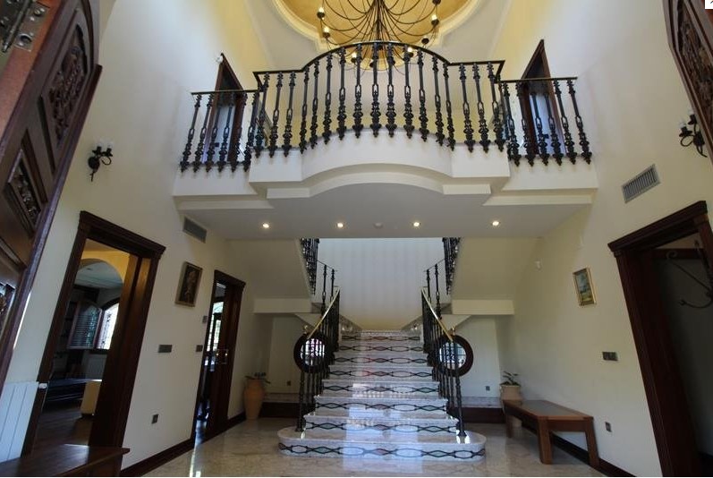 EXCLUSIVA VILLA DE LUJO EN CAMPOAMOR