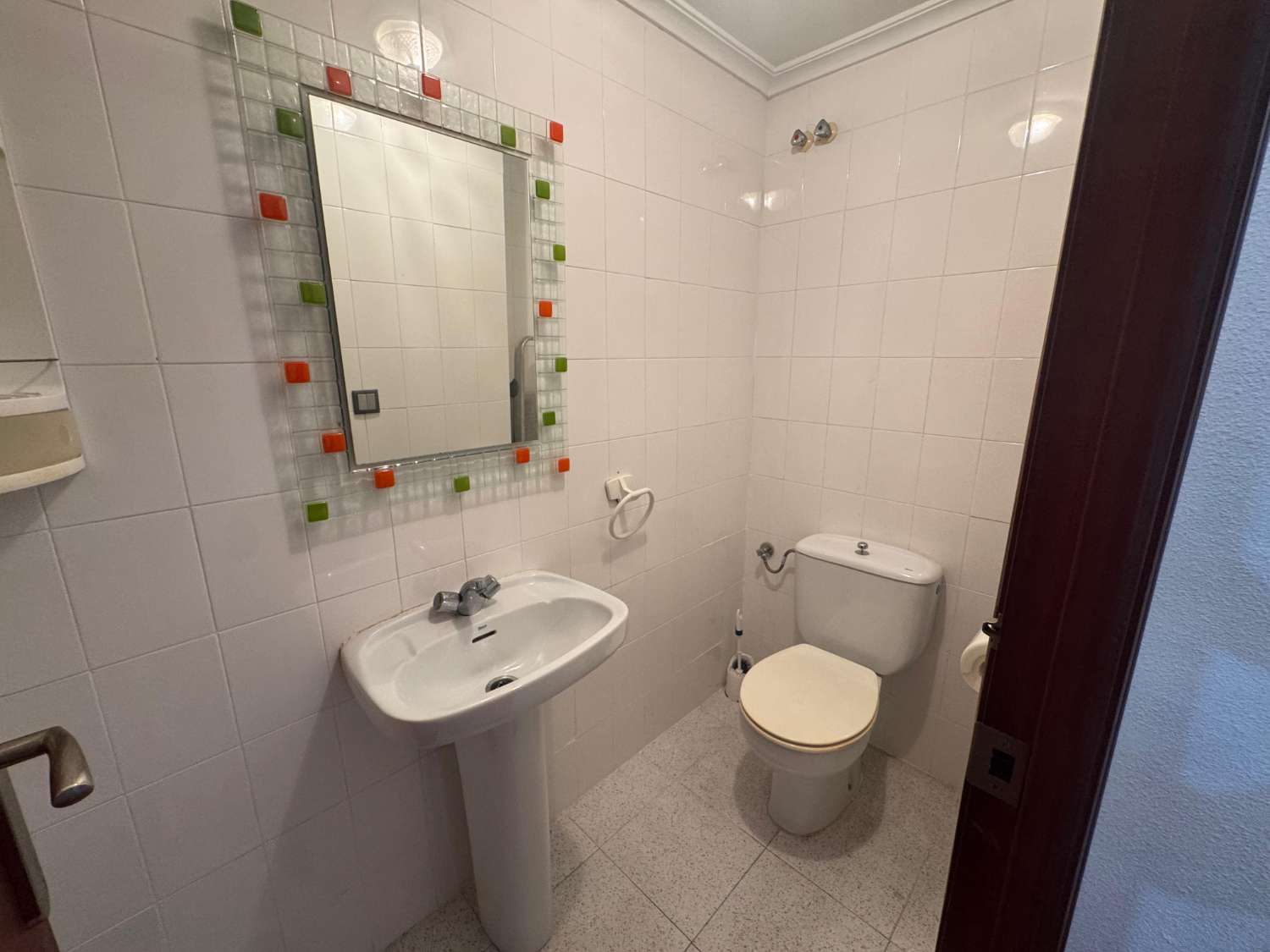 APARTAMENTO A 100 METROS DEL MAR EN TORREVIEJA – LUZ, AMPLITUD Y UBICACIÓN PRIVILEGIADA