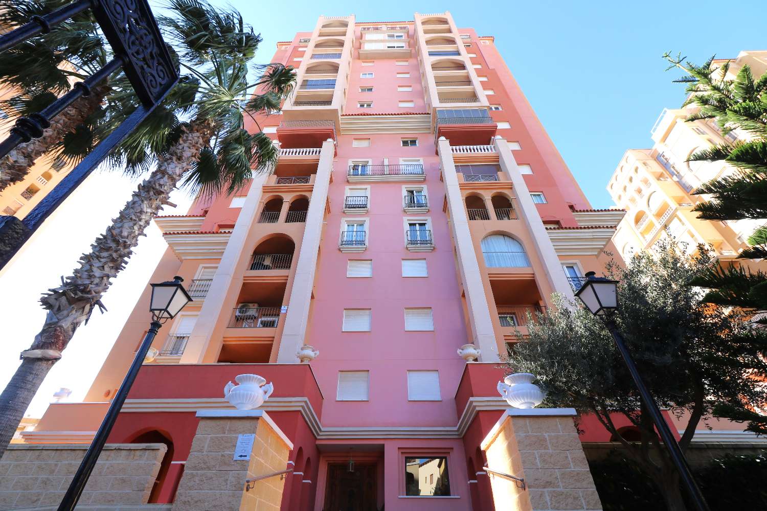 APARTAMENTO CON VISTAS AL MAR EN LOS FRUTALES – ATALAYAS, TORREVIEJA