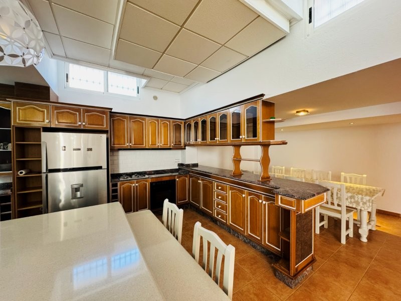 ESPECTACULAR VILLA CON VISTAS AL MAR A 180 METROS DE LA PLAYA EN TORRE LA MATA