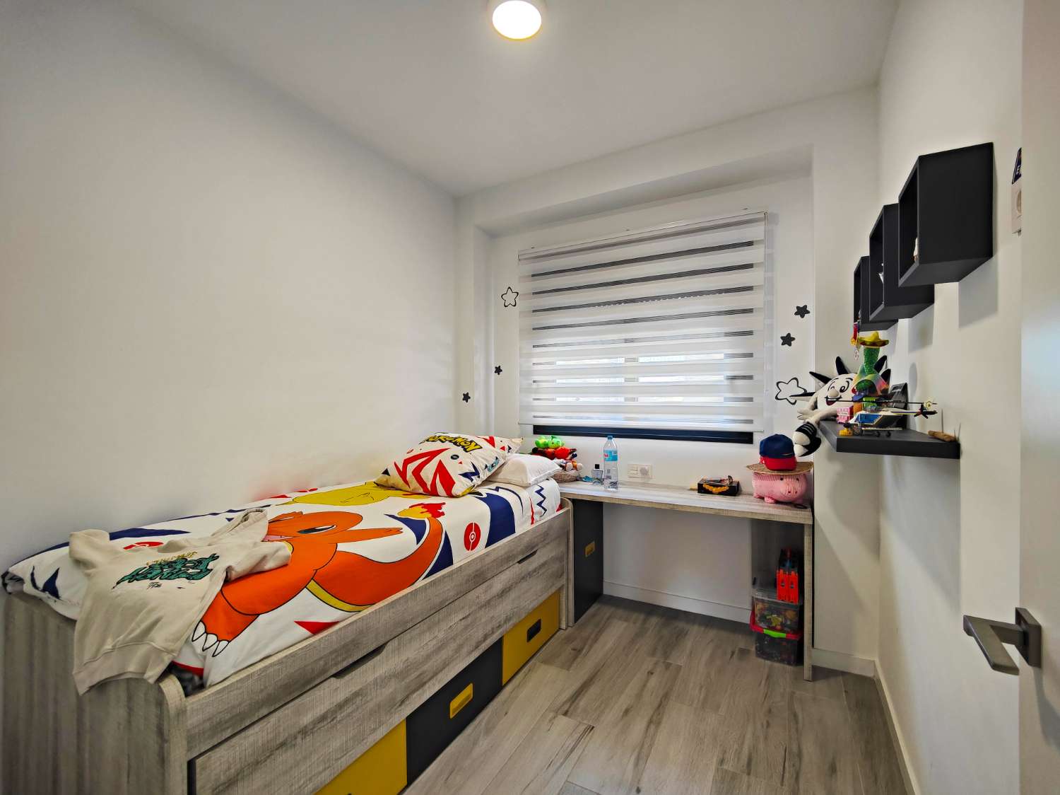 APARTAMENTO MODERNO EN PLANTA BAJA CON GRAN JARDÍN PRIVADO Y GARAJE CERRADO EN