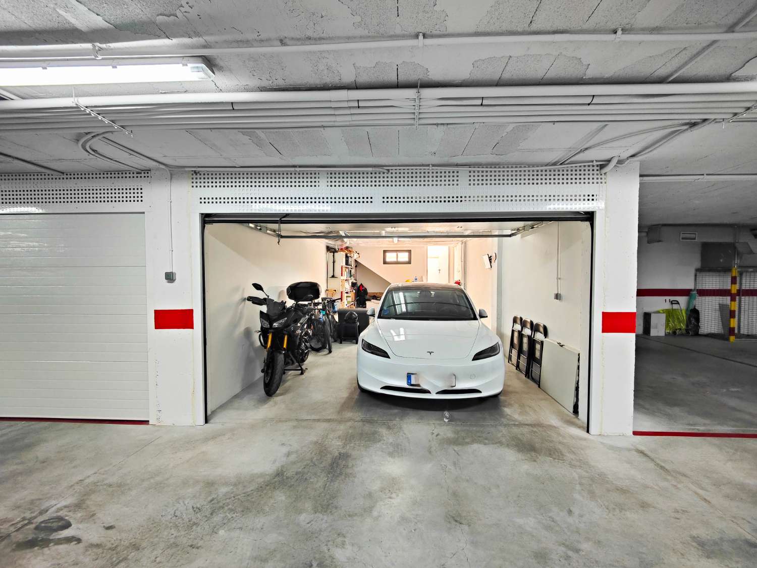 APARTAMENTO MODERNO EN PLANTA BAJA CON GRAN JARDÍN PRIVADO Y GARAJE CERRADO EN