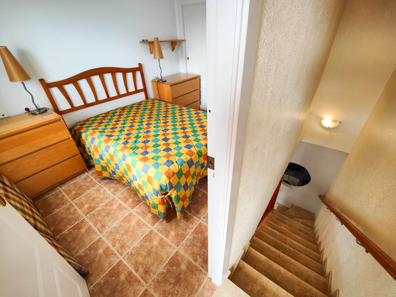 FANTÁSTICA VIVIENDA ADOSADA EN ESQUINA CON SOLÁRIUM Y JARDÍN PRIVADO EN PUNTA PRIMA – Orihuela Costa