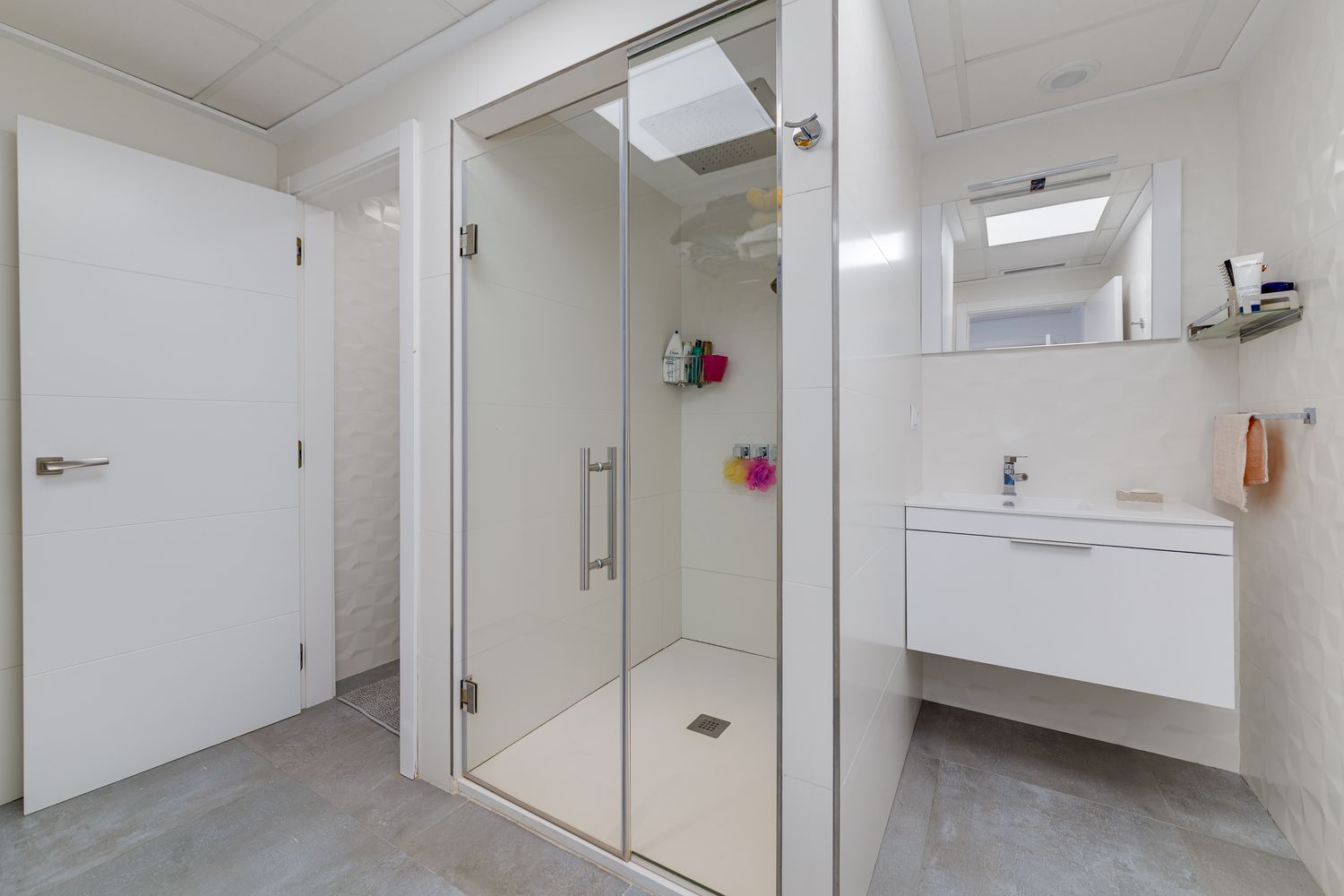 LUXURY VILLA IN TORREVIEJA – CONTEMPORARY DESIGN, SMART TECHNOLOGY AND ABSOLUTE COMFORT