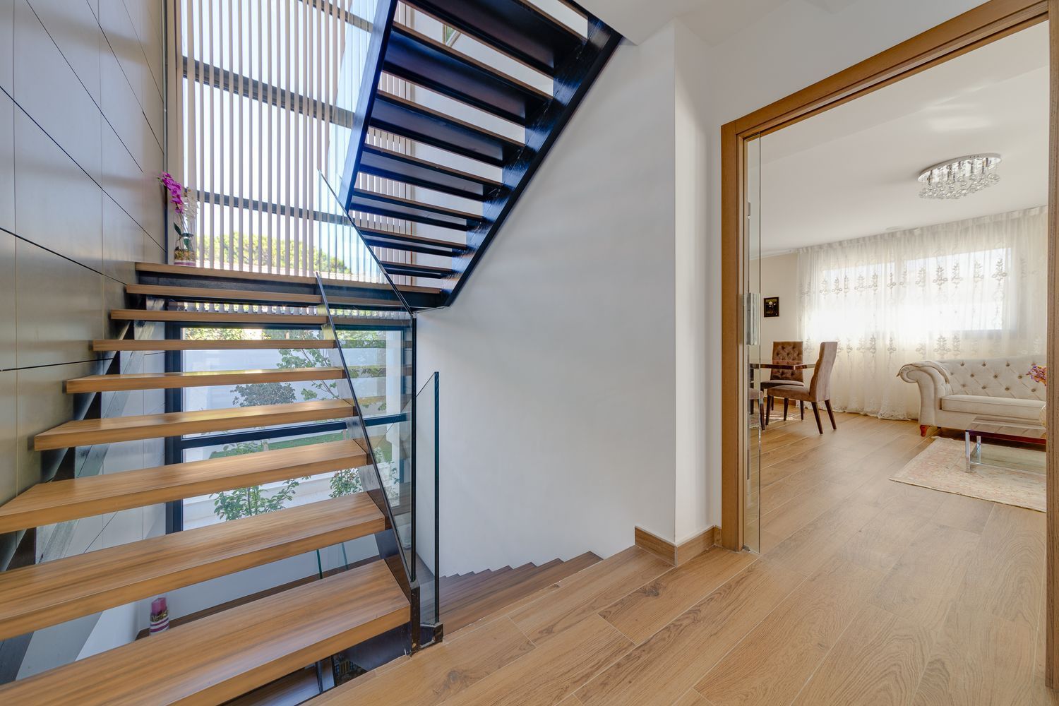 LUXURY VILLA IN TORREVIEJA – CONTEMPORARY DESIGN, SMART TECHNOLOGY AND ABSOLUTE COMFORT