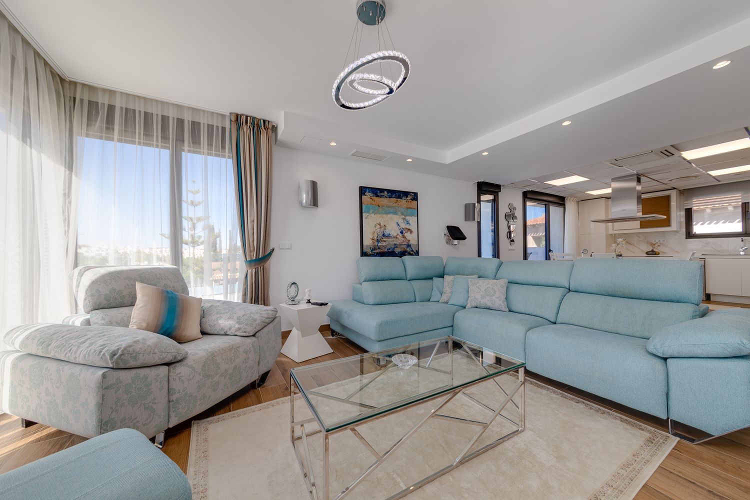 LUXURY VILLA IN TORREVIEJA – CONTEMPORARY DESIGN, SMART TECHNOLOGY AND ABSOLUTE COMFORT