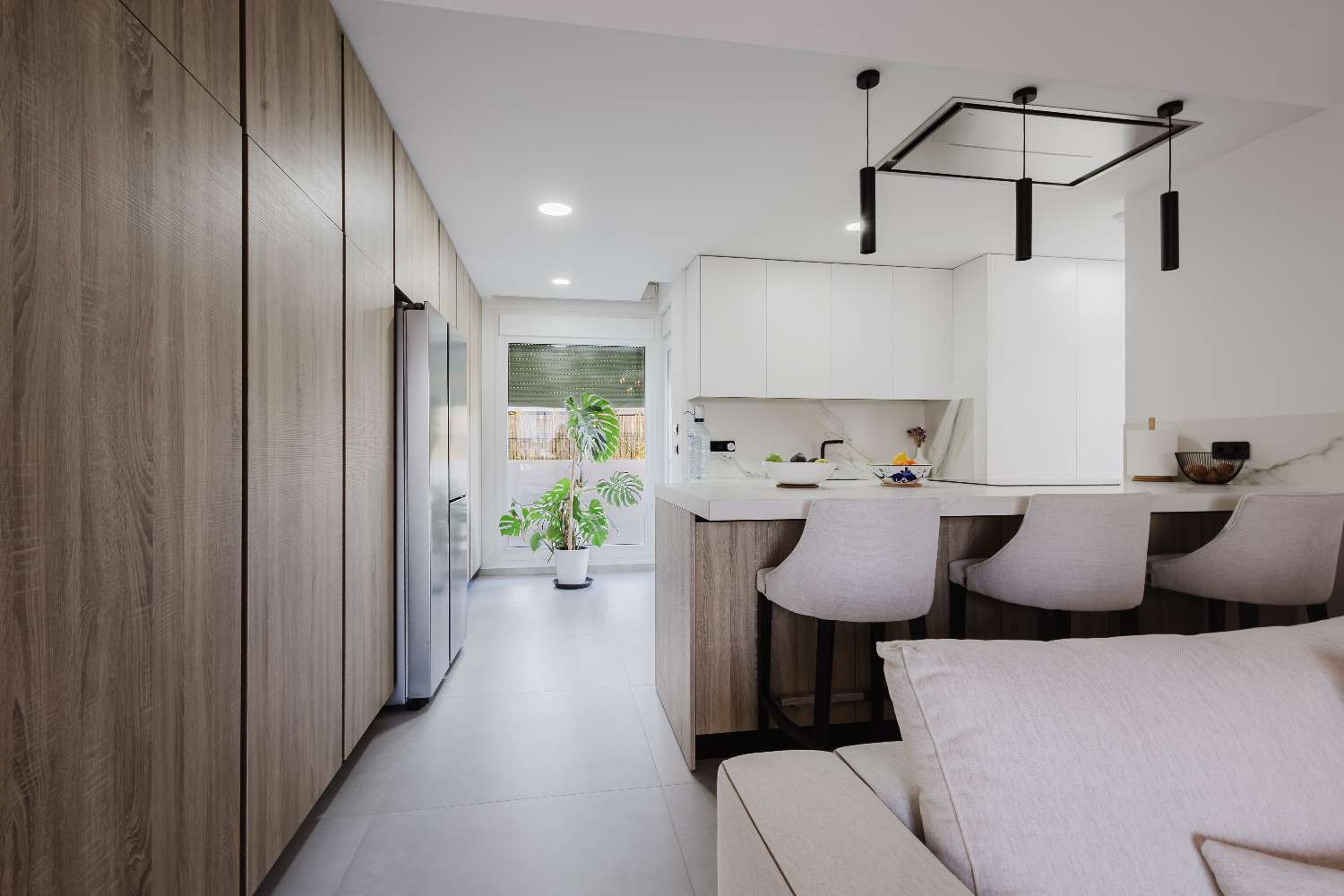 LUKSUSHUVILA YKSITYISELLÄ UIMA-ALLAALLA LA FINCA GOLF RESORTISSA – MODERNI MUOTOILU JA ETELÄSUUNTAINEN SUUNTA