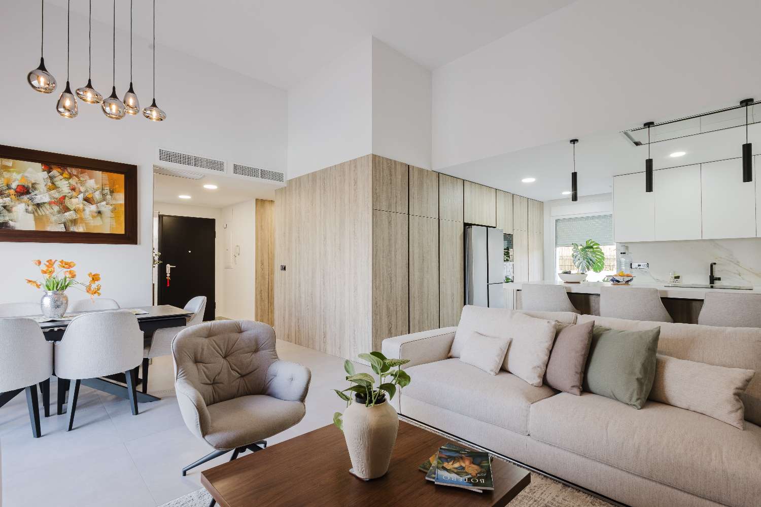 LUKSUSHUVILA YKSITYISELLÄ UIMA-ALLAALLA LA FINCA GOLF RESORTISSA – MODERNI MUOTOILU JA ETELÄSUUNTAINEN SUUNTA