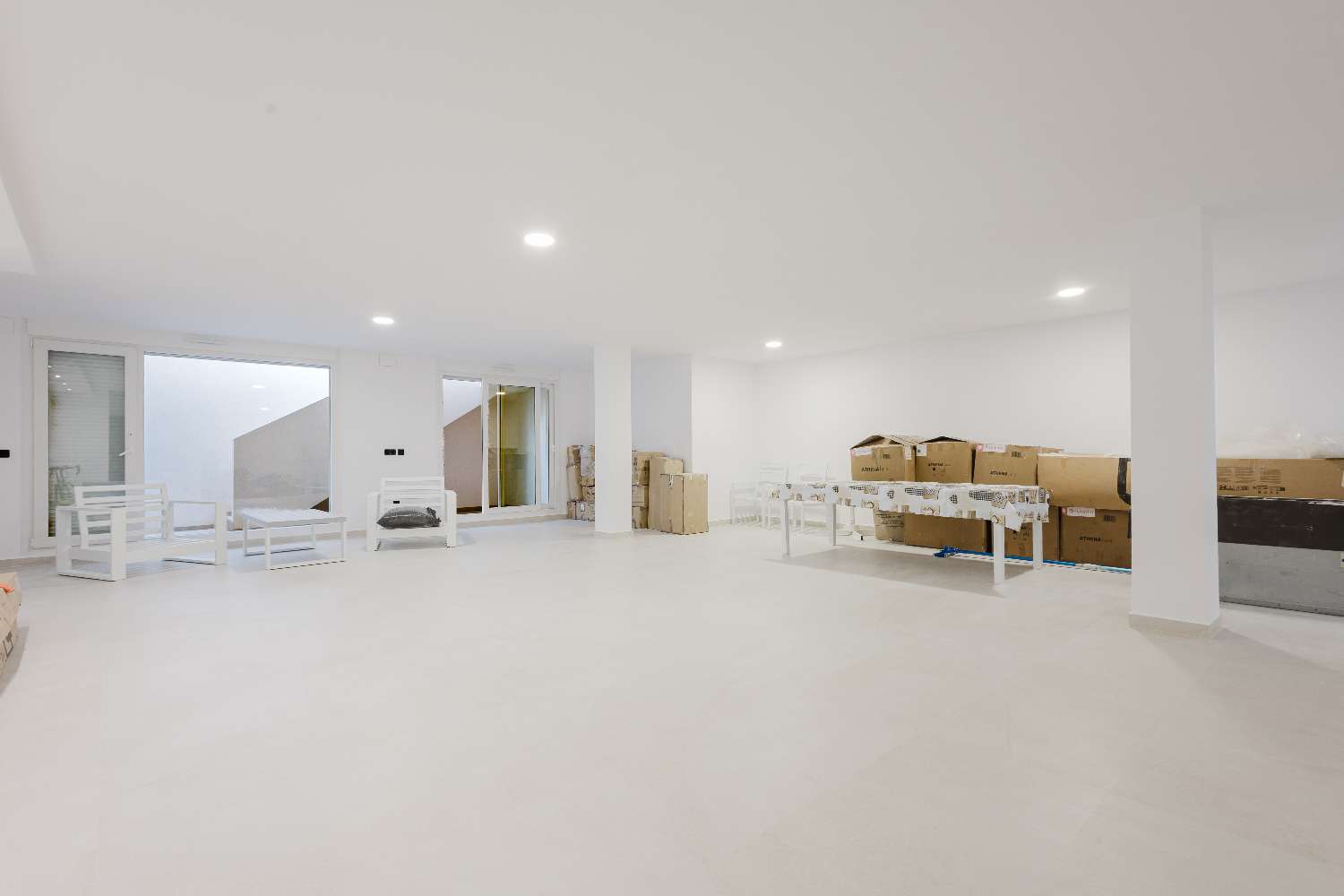 LUKSUSHUVILA YKSITYISELLÄ UIMA-ALLAALLA LA FINCA GOLF RESORTISSA – MODERNI MUOTOILU JA ETELÄSUUNTAINEN SUUNTA