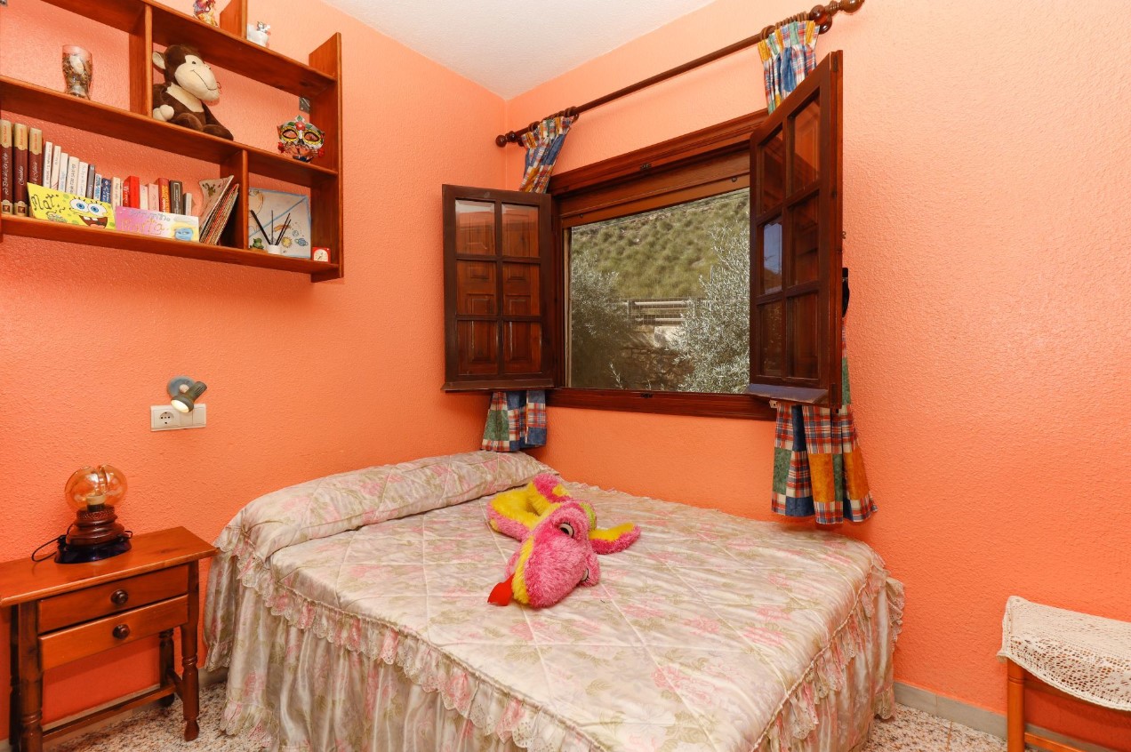 EXCLUSIVO CHALET ADOSADO A SOLO 150 M DE LA PLAYA EN CABO CERVERA CON SOLÁRIUM Y VISTAS AL MAR