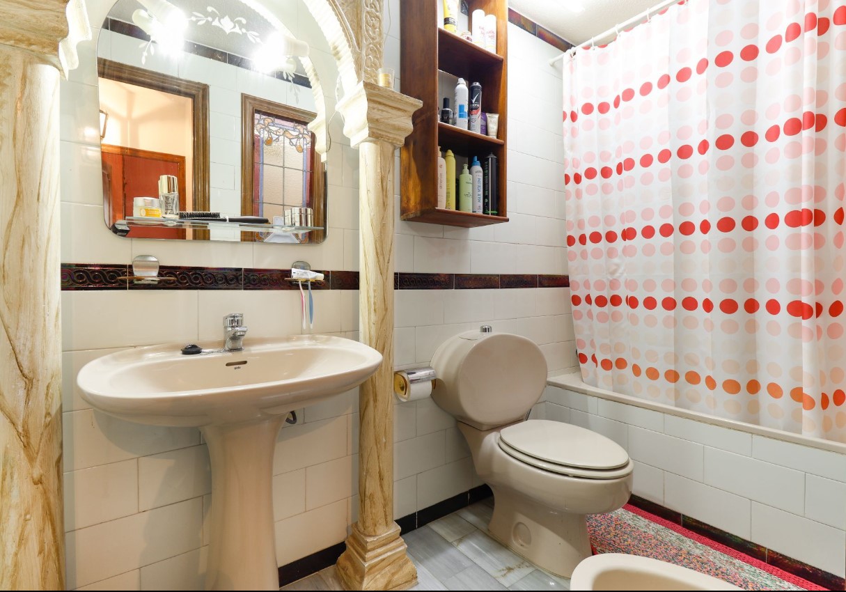 EXCLUSIVO CHALET ADOSADO A SOLO 150 M DE LA PLAYA EN CABO CERVERA CON SOLÁRIUM Y VISTAS AL MAR