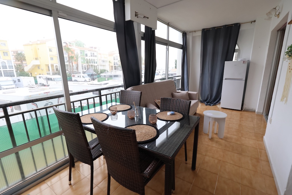 APARTAMENTO CON VISTAS AL MAR A 250M DE LA PLAYA EN MAR AZUL – TERRAZA ACRISTALADA Y LISTO PARA ENTRAR A VIVIR