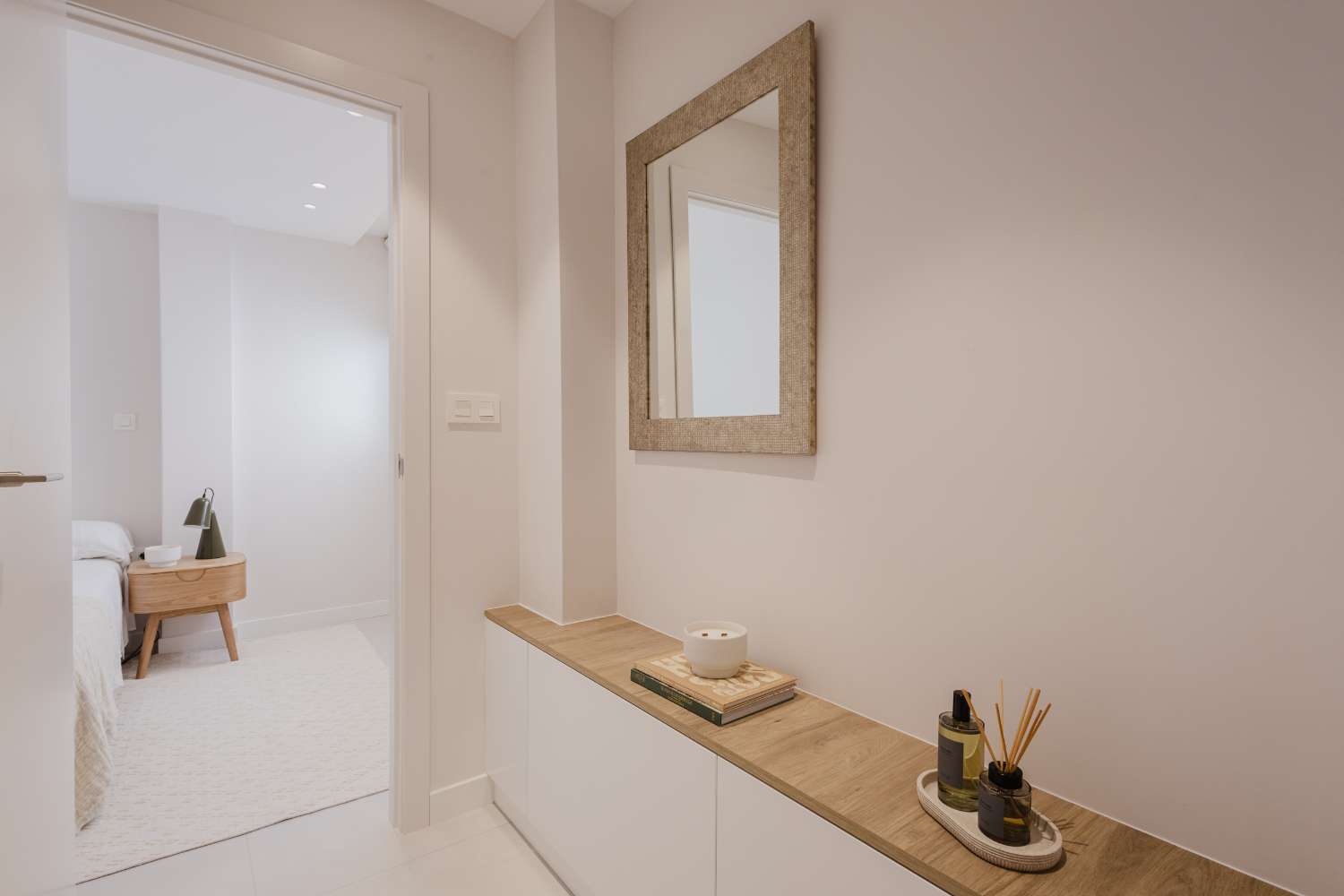 ESPECTACULAR APARTAMENTO DE LUJO EN PRIMERA LÍNEA DE MAR – 3 DORMITORIOS, REFORMADO EN 2025 Y VISTAS PANORÁMICAS AL MEDITERRÁNEO