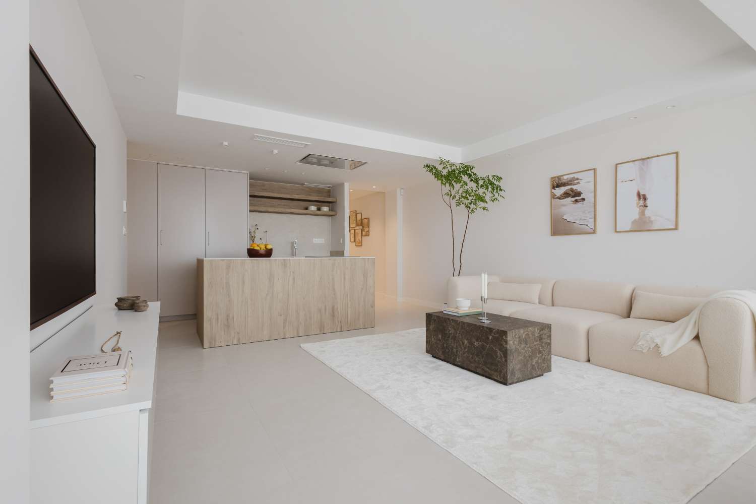 ESPECTACULAR APARTAMENTO DE LUJO EN PRIMERA LÍNEA DE MAR – 3 DORMITORIOS, REFORMADO EN 2025 Y VISTAS PANORÁMICAS AL MEDITERRÁNEO