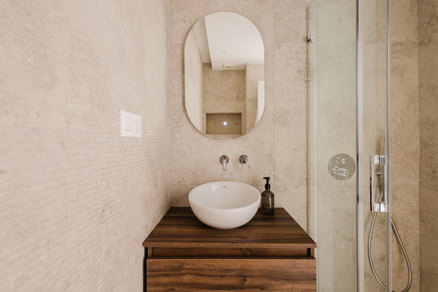 ESPECTACULAR APARTAMENTO DE LUJO EN PRIMERA LÍNEA DE MAR – 3 DORMITORIOS, REFORMADO EN 2025 Y VISTAS PANORÁMICAS AL MEDITERRÁNEO