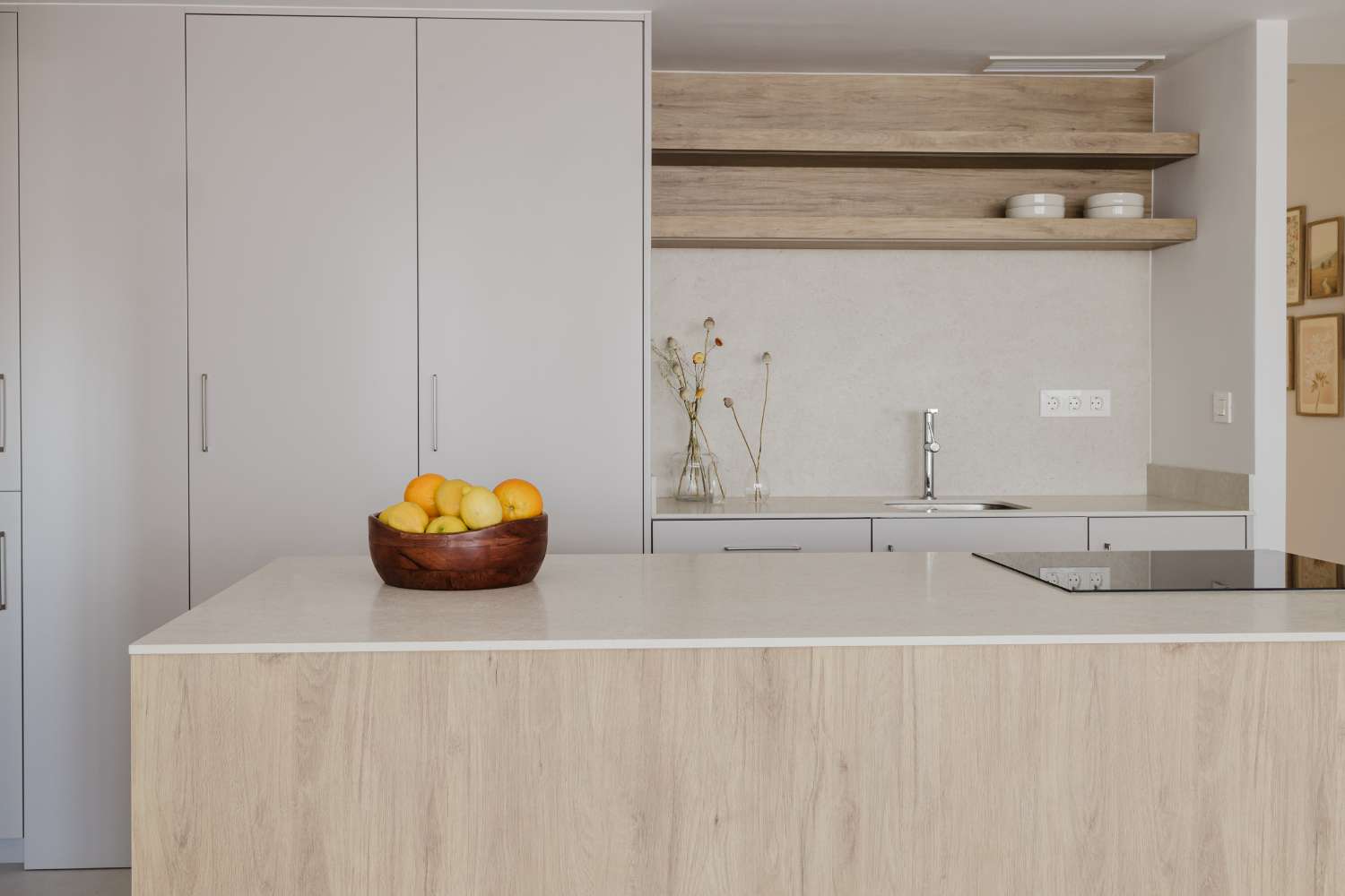 ESPECTACULAR APARTAMENTO DE LUJO EN PRIMERA LÍNEA DE MAR – 3 DORMITORIOS, REFORMADO EN 2025 Y VISTAS PANORÁMICAS AL MEDITERRÁNEO