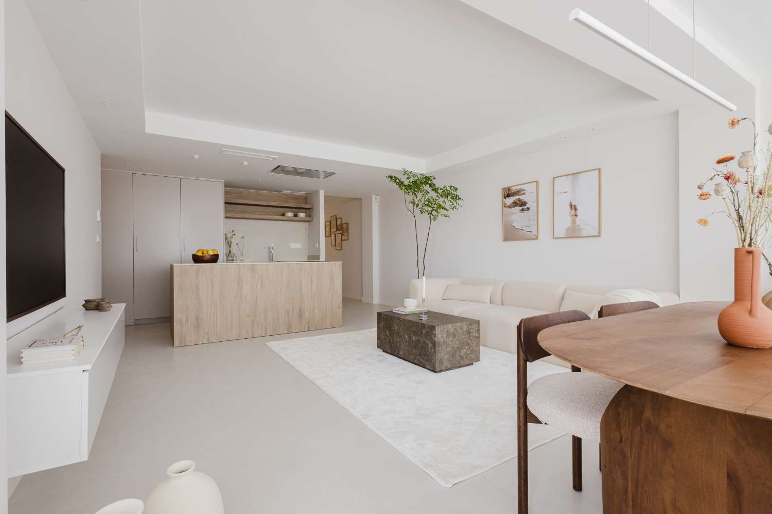 ESPECTACULAR APARTAMENTO DE LUJO EN PRIMERA LÍNEA DE MAR – 3 DORMITORIOS, REFORMADO EN 2025 Y VISTAS PANORÁMICAS AL MEDITERRÁNEO