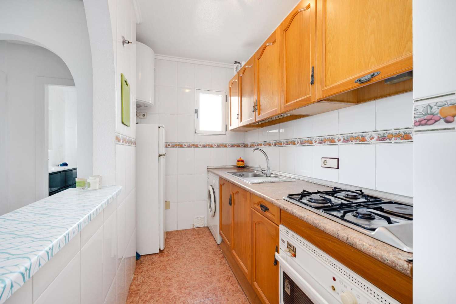 ЯРКИЙ ПЕНТХАУС С ТЕРРАСОЙ И ВИДОМ НА СОЛЯНЫЕ РАВНИНЫ И РОЗОВЫЕ ОЗЁРА — ПОЛНОСТЬЮ МЕБЛИРОВАННЫЙ — ИНВЕСТИЦИОННАЯ ВОЗМОЖНОСТЬ В ПАРКЕ ДЕ ЛАС НАСИОНЕС, ТОРРЕВЬЕХА