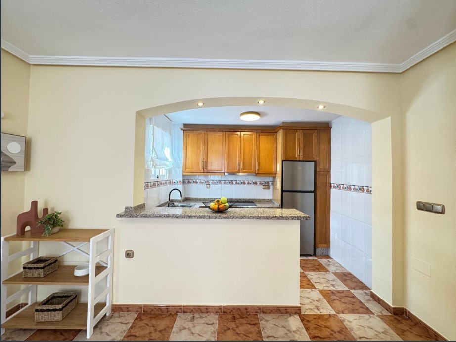 RENOVIERTES STADTHAUS MIT PRIVATEM SOLARIUM UND MEERBLICK IN EINER RUHIGEN GEGEND – EINZIEHUNGSBEREIT