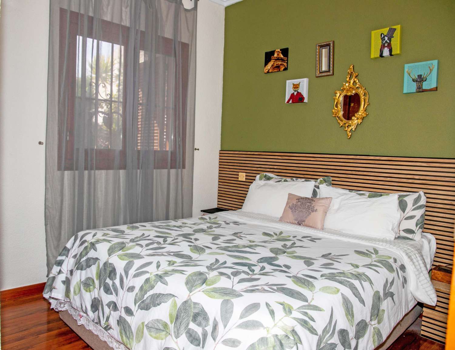 بنغلو تم تجديده يطل على الجنوب على بعد 300 متر من البحر – 3 غرف نوم، شرفة، مسبح وشواء في توريفيخا