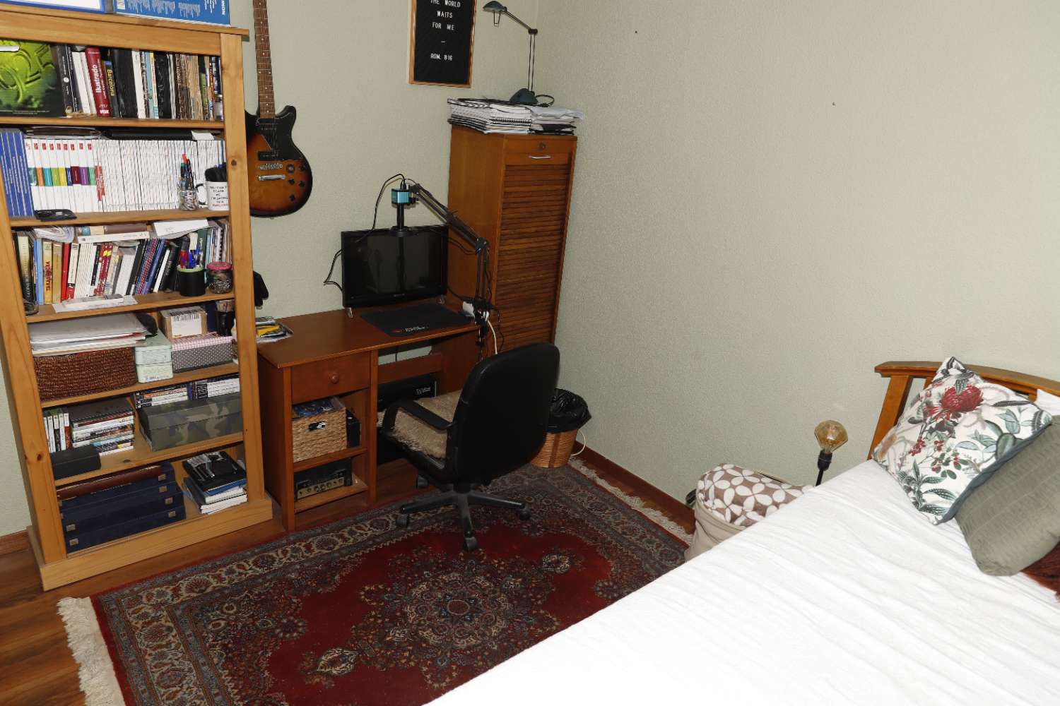 بنغلو تم تجديده يطل على الجنوب على بعد 300 متر من البحر – 3 غرف نوم، شرفة، مسبح وشواء في توريفيخا