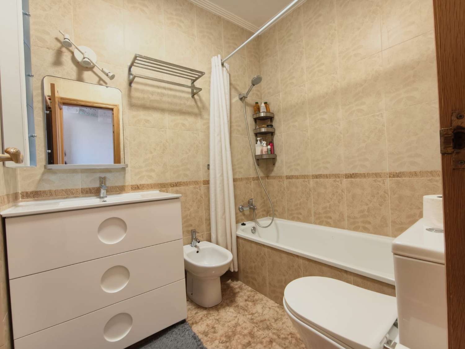 بنتهاوس مشرق مع غرفة خاصة ومناظر بحرية في بونتا بريما – مرآب ومسبح