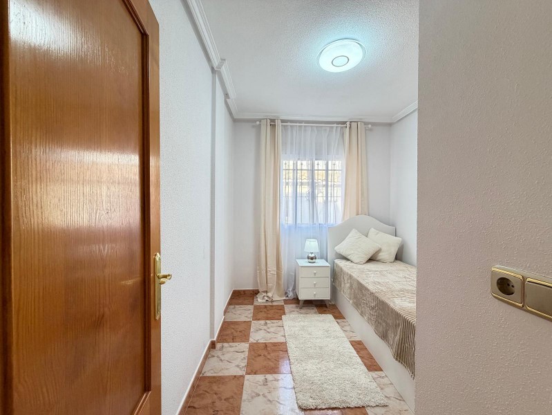 TOWNHOUSE WITH SOLARIUM, SEA AND MOUNTAIN VIEWS, PRIVATE PLOT AND POOL – LAS FILIPINAS, ORIHUELA COSTA