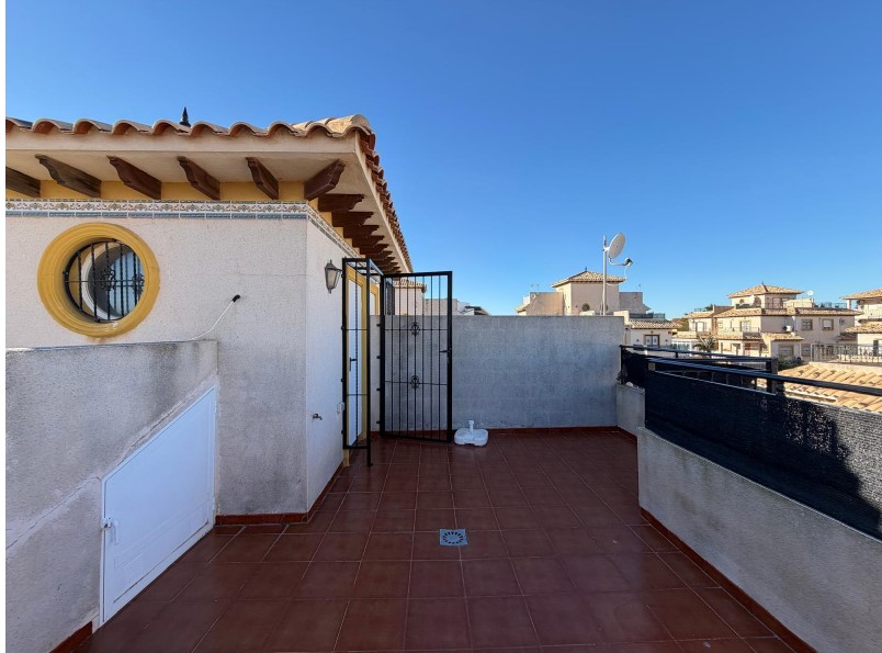 TOWNHOUSE WITH SOLARIUM, SEA AND MOUNTAIN VIEWS, PRIVATE PLOT AND POOL – LAS FILIPINAS, ORIHUELA COSTA