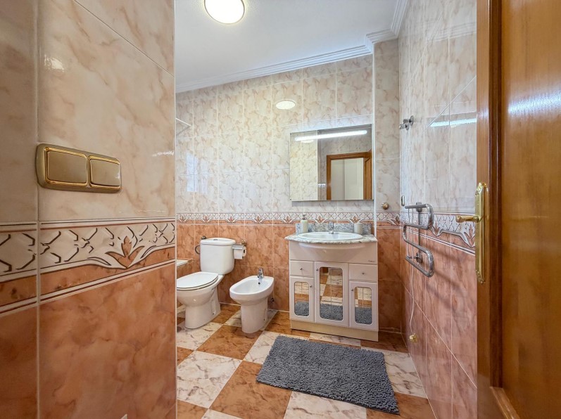 TOWNHOUSE WITH SOLARIUM, SEA AND MOUNTAIN VIEWS, PRIVATE PLOT AND POOL – LAS FILIPINAS, ORIHUELA COSTA