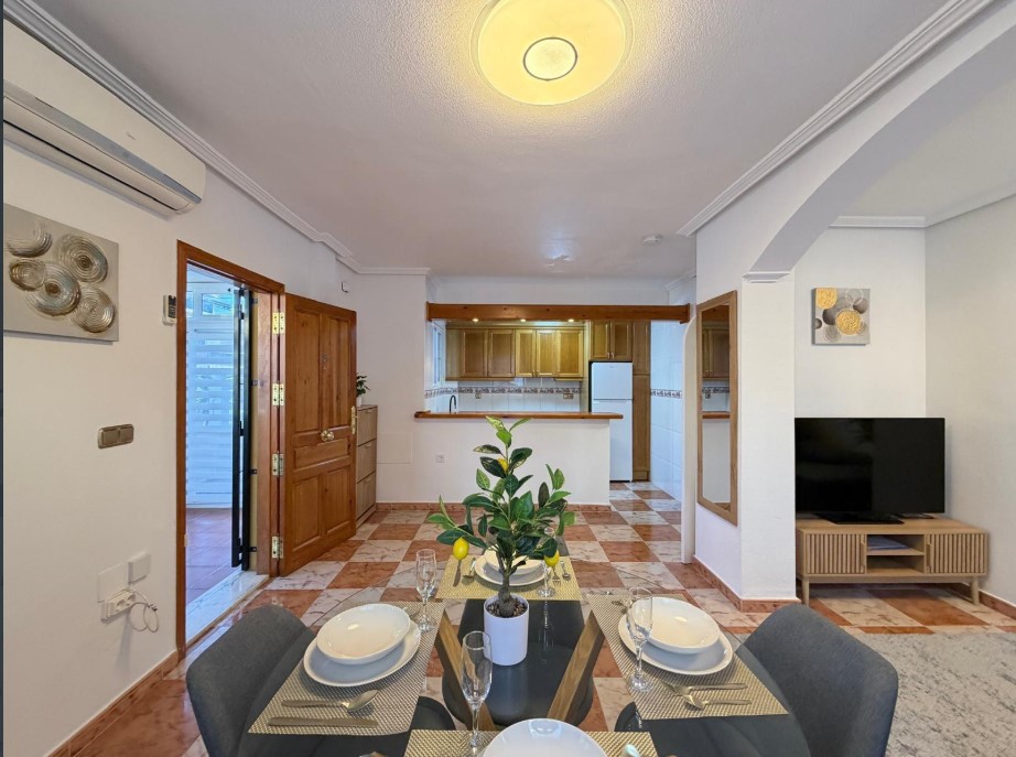 TOWNHOUSE WITH SOLARIUM, SEA AND MOUNTAIN VIEWS, PRIVATE PLOT AND POOL – LAS FILIPINAS, ORIHUELA COSTA