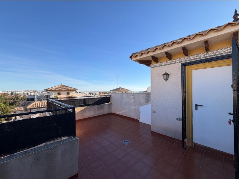 TOWNHOUSE WITH SOLARIUM, SEA AND MOUNTAIN VIEWS, PRIVATE PLOT AND POOL – LAS FILIPINAS, ORIHUELA COSTA
