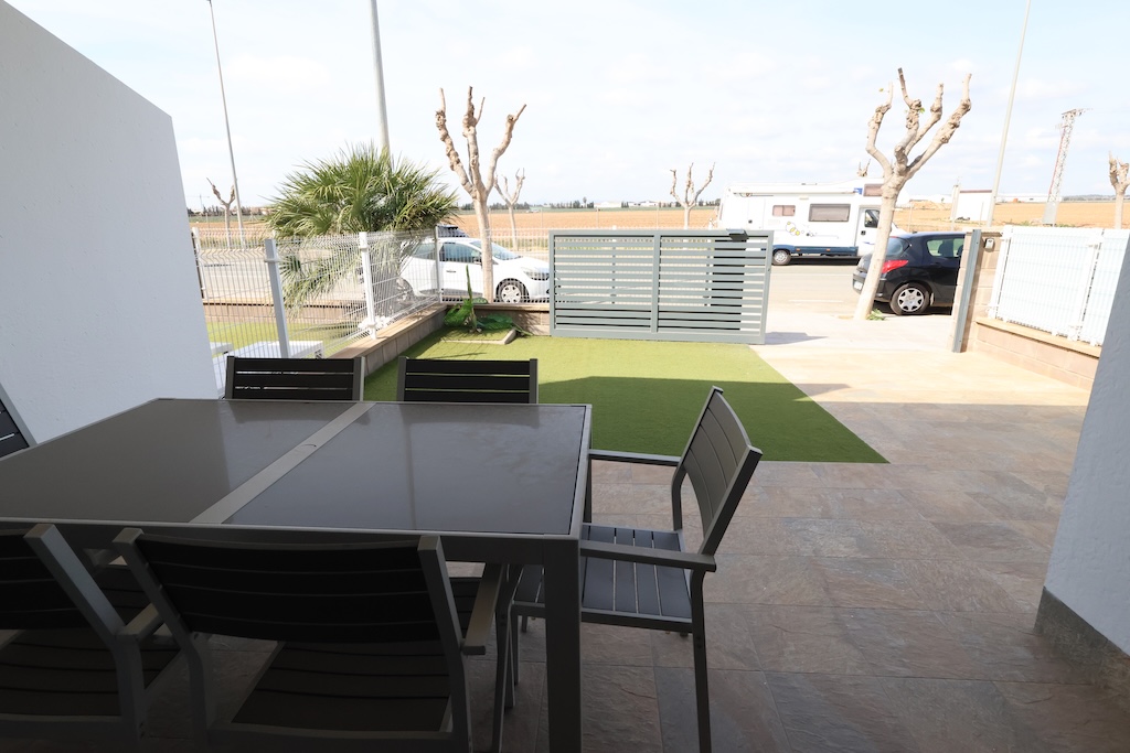 BUNGALOW AL PIANO TERRA CON GIARDINO PRIVATO E VIALETTO IN RESIDENCIAL LA MAR – PISCINA COMUNE A PILAR DE LA HORADADA