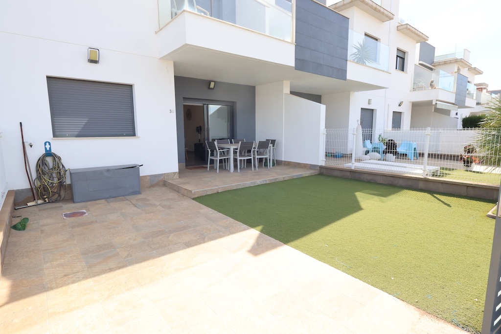 BUNGALOW AL PIANO TERRA CON GIARDINO PRIVATO E VIALETTO IN RESIDENCIAL LA MAR – PISCINA COMUNE A PILAR DE LA HORADADA