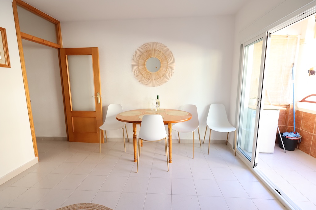APARTAMENTO CON GARAJE Y TERRAZA SOLEADA A PASOS DE PLAYA DEL CURA Y LOS LOCOS – ORIENTACIÓN SUR